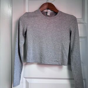 Yogalicious Heather Gray Long Sleeve Crop Top